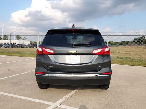 Used 2019 Chevrolet Equinox LT w/ Driver Convenience Package image 6