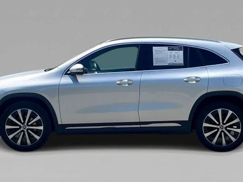 Used 2021 Mercedes-Benz GLA 250 4MATIC image 5