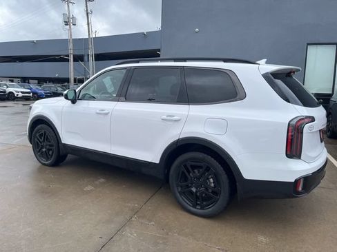 Used 2025 Kia Telluride SX X-Line AWD/4WD image 3