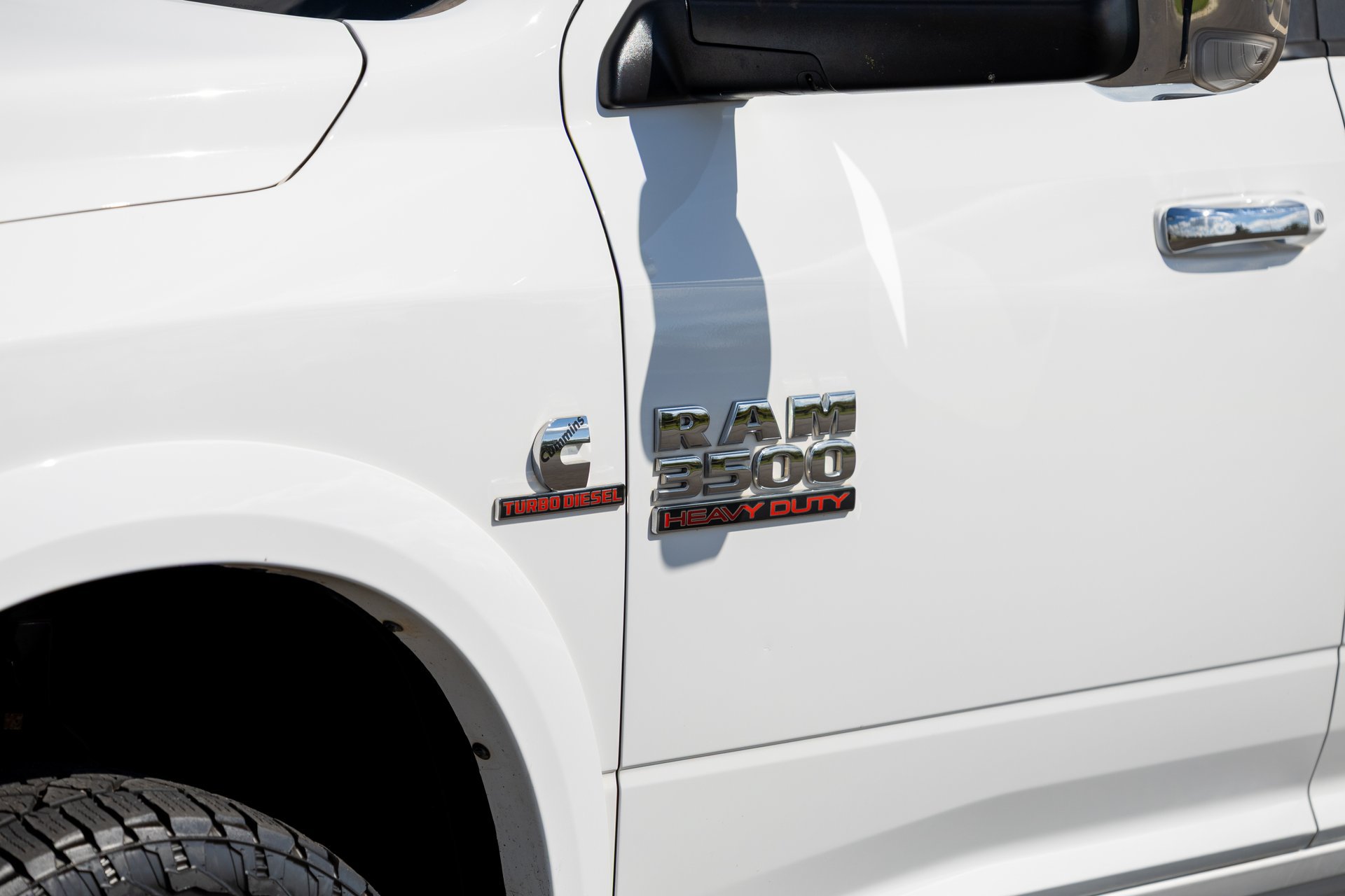 Used 2018 RAM 3500 Laramie w/ Cold Weather Group AWD/4WD image 40