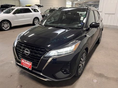 Used 2024 Nissan Kicks SR image 7