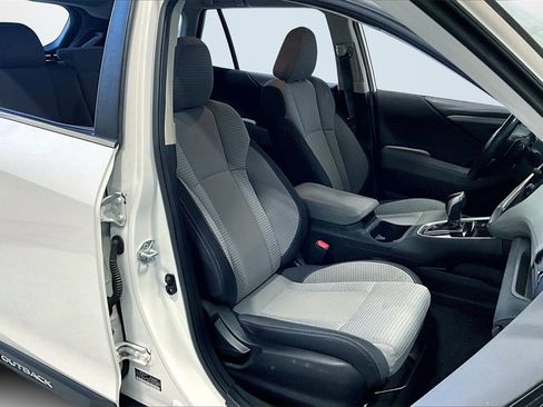Used 2022 Subaru Outback Premium image 27