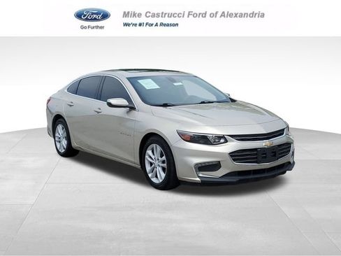 Used 2016 Chevrolet Malibu LT FWD image 1