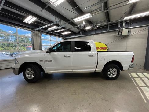 Used 2018 RAM 1500 Classic SLT w/ Protection Group AWD/4WD image 2