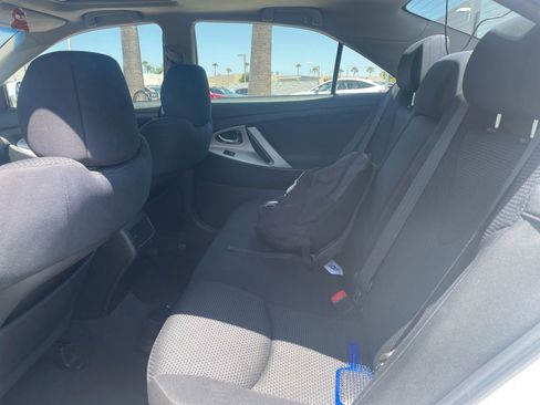 Used 2011 Toyota Camry SE w/ SE Extra-Value Pkg #1 FWD image 12