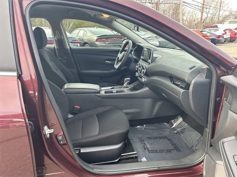 Used 2024 Nissan Sentra SV image 17