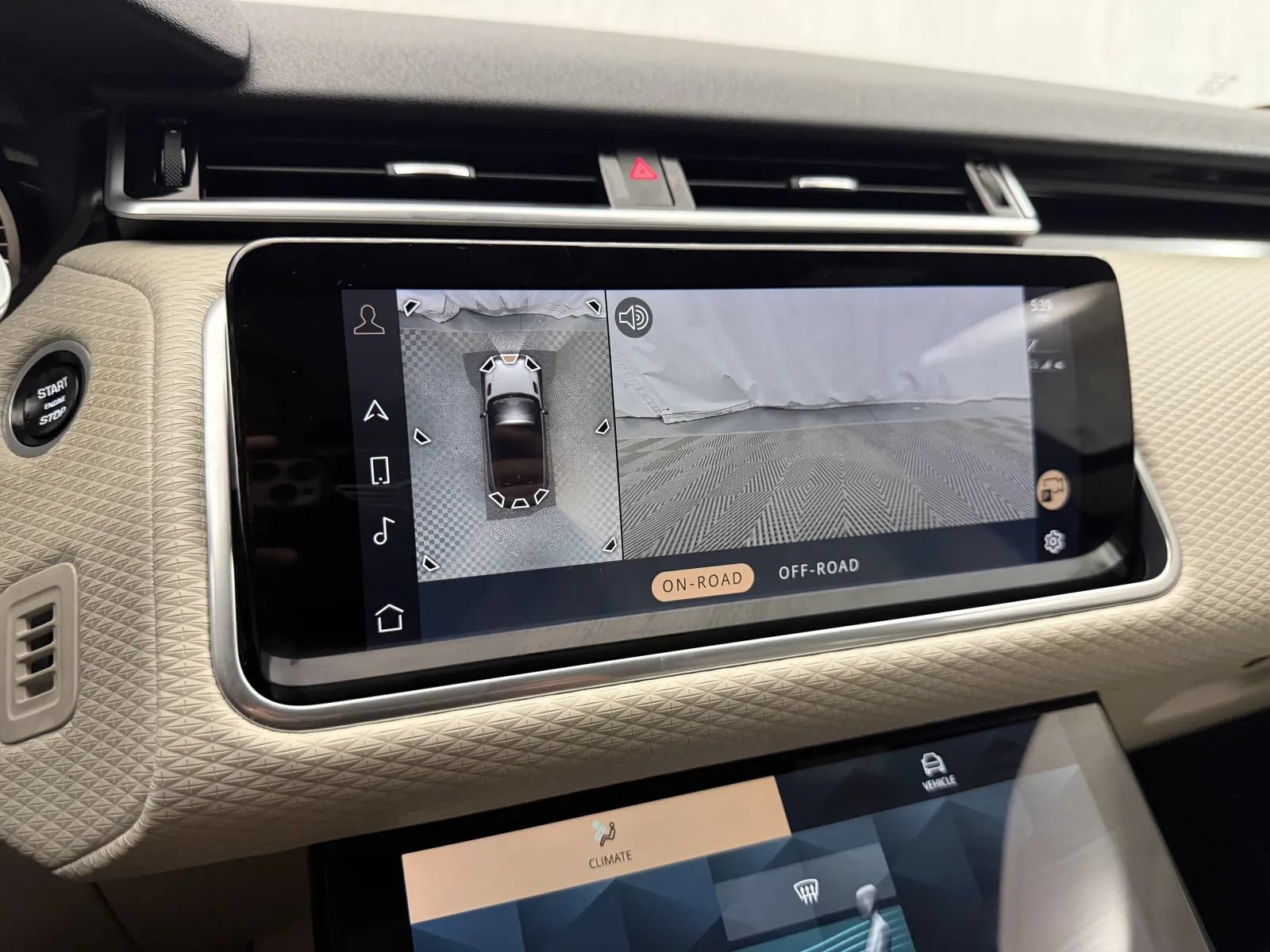 Used 2021 Land Rover Range Rover Velar R-Dynamic S AWD/4WD image 25