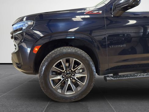 Used 2021 Chevrolet Tahoe Z71 w/ Z71 Signature Package image 9