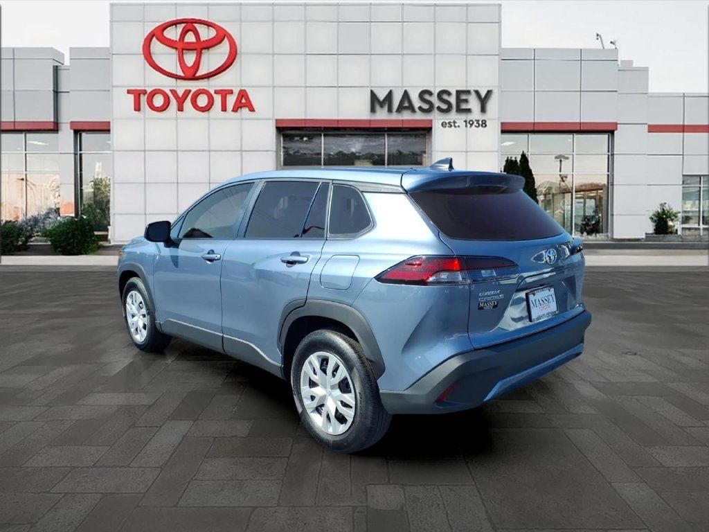 Used 2026 Toyota Corolla Cross L FWD image 5