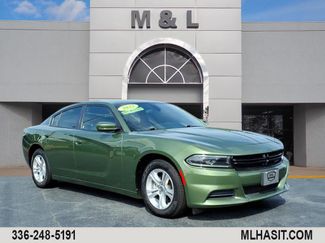 Used 2022 Dodge Charger SXT image 1