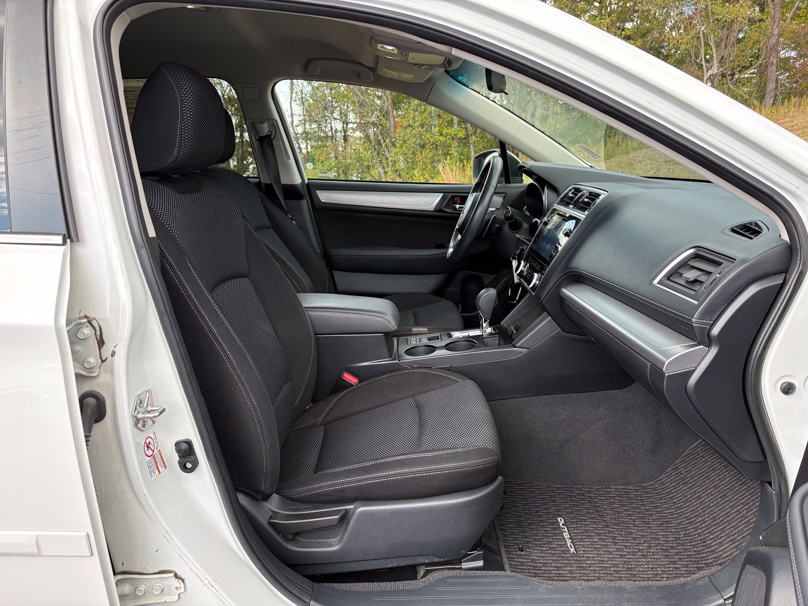 Used 2018 Subaru Outback 2.5i Premium AWD/4WD image 27