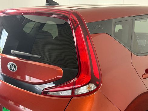 Used 2020 Kia Soul LX FWD image 33