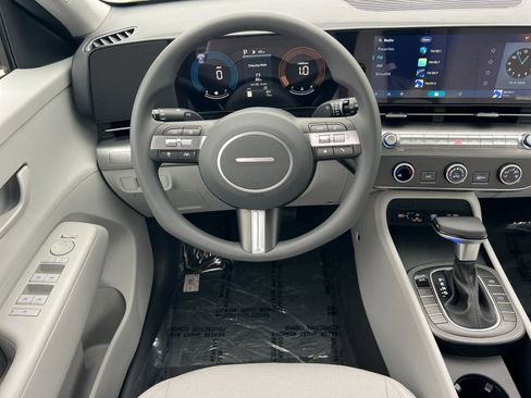 New 2026 Hyundai Kona SE image 14
