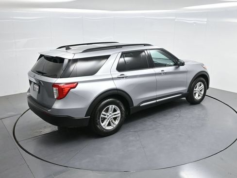 Used 2022 Ford Explorer XLT RWD image 51