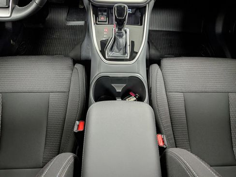 Used 2025 Subaru Outback Premium image 19