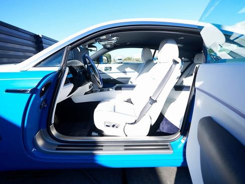 Used 2020 Rolls-Royce Wraith RWD image 28