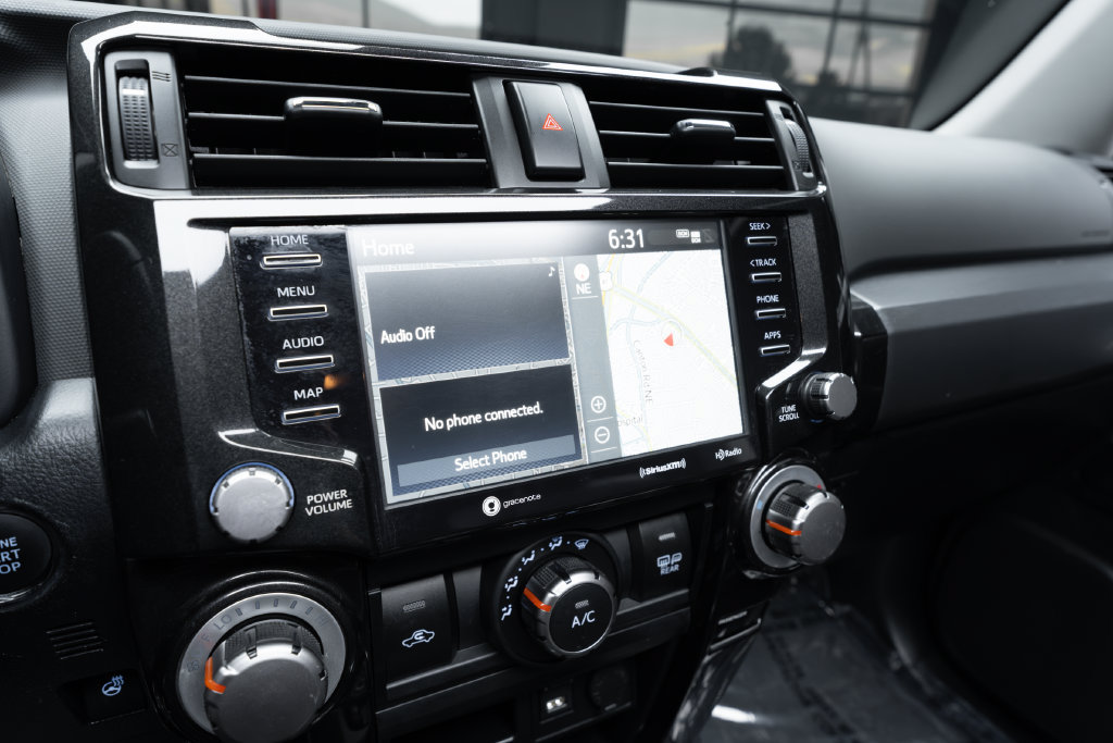 Used 2023 Toyota 4Runner TRD Off-Road Premium w/ Moonroof Package AWD/4WD image 30
