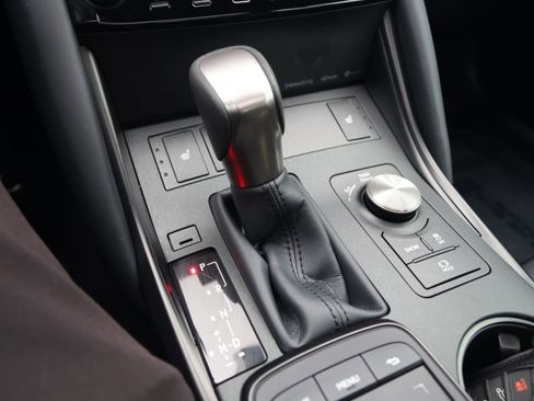 Used 2025 Lexus IS 350 F Sport image 27