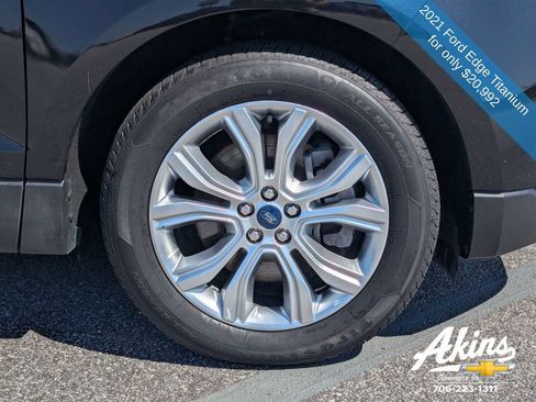 Used 2021 Ford Edge Titanium w/ Cargo Accessory Package FWD image 11