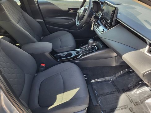 Used 2022 Toyota Corolla LE image 23