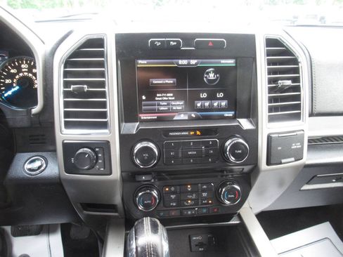 Used 2015 Ford F150 Lariat AWD/4WD image 19