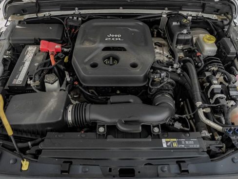 Used 2018 Jeep Wrangler Unlimited Sahara image 52