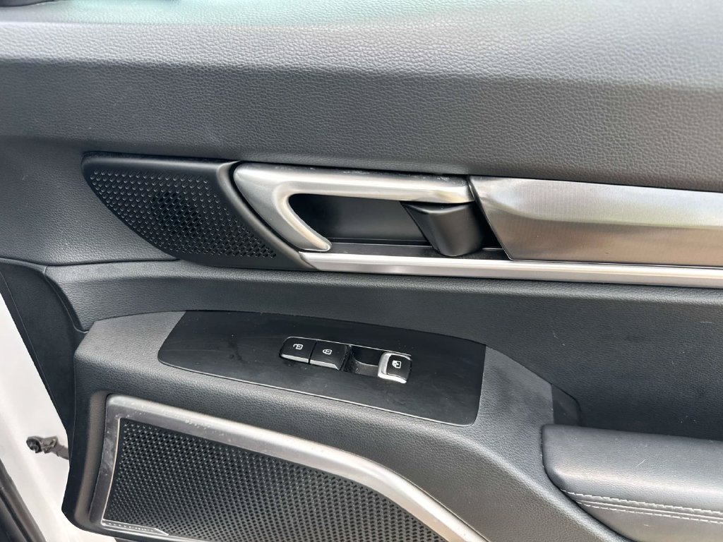 Used 2025 Kia Telluride S FWD image 20