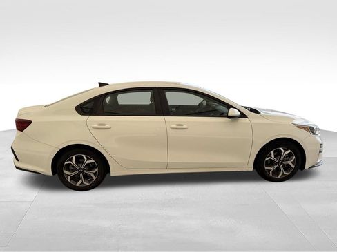 Used 2020 Kia Forte LXS FWD image 7