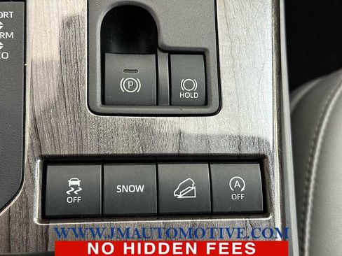 Used 2021 Toyota Highlander Platinum image 37