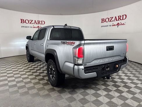 Used 2022 Toyota Tacoma TRD Off-Road image 6