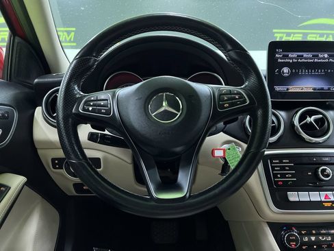 Used 2019 Mercedes-Benz GLA 250 w/ Premium Package image 19