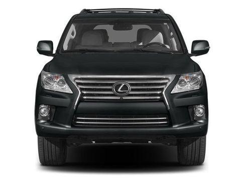 Used 2013 Lexus LX 570 4WD w/ Luxury Pkg w/Pre-crash image 4