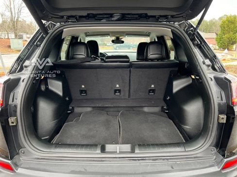 Used 2023 Jeep Cherokee Altitude Lux image 16