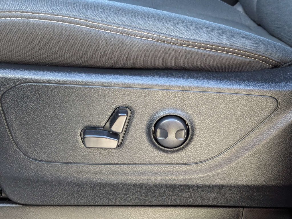 Used 2025 RAM 1500 Big Horn AWD/4WD image 19