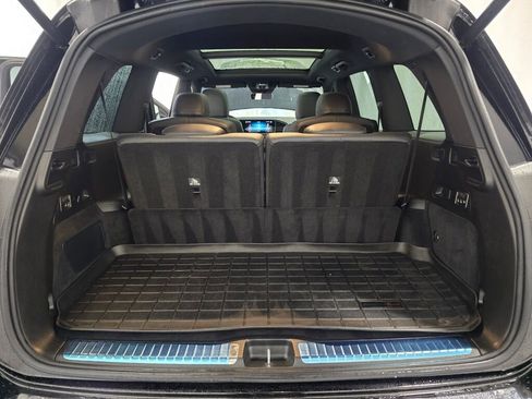 Used 2022 Mercedes-Benz GLS 450 4MATIC image 11