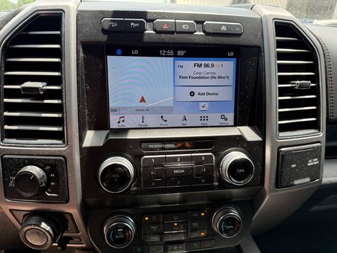 Used 2019 Ford F150 Platinum w/ Equipment Group 701A Luxury AWD/4WD image 12
