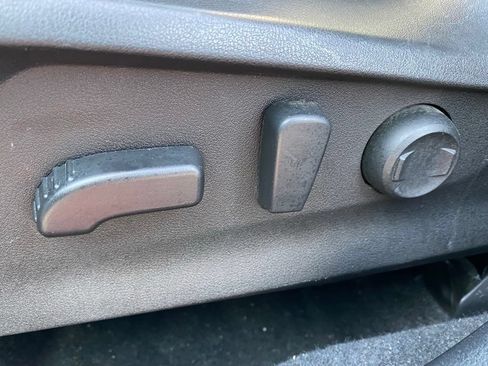 Used 2020 Subaru Forester Limited w/ Popular Package #3 AWD/4WD image 11