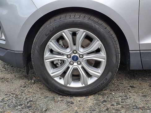Used 2020 Ford Edge Titanium AWD/4WD image 8