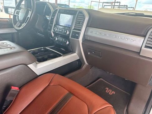 Used 2021 Ford F250 King Ranch w/ King Ranch Ultimate Package AWD/4WD image 13