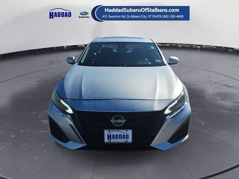 Used 2024 Nissan Altima 2.5 SV w/ SV Premium Package AWD/4WD image 8