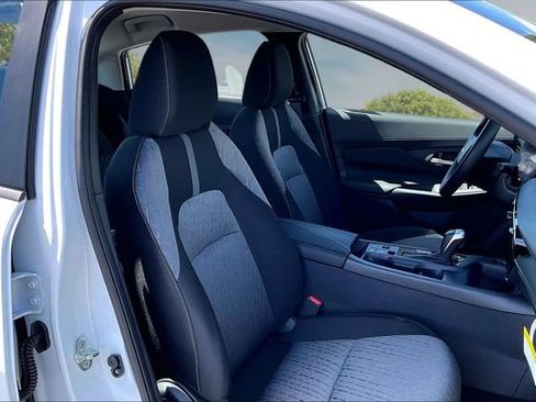 New 2027 Nissan Sentra SV FWD image 9