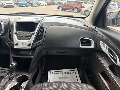 Used 2017 Chevrolet Equinox LS FWD image 21