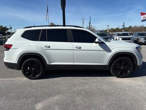 Certified 2023 Volkswagen Atlas SE w/ Panoramic Sunroof Package image 7