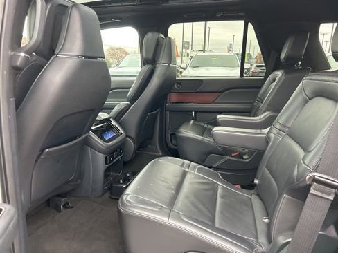 Used 2023 Lincoln Navigator Reserve image 31