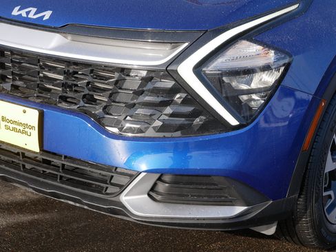 Used 2023 Kia Sportage EX image 16