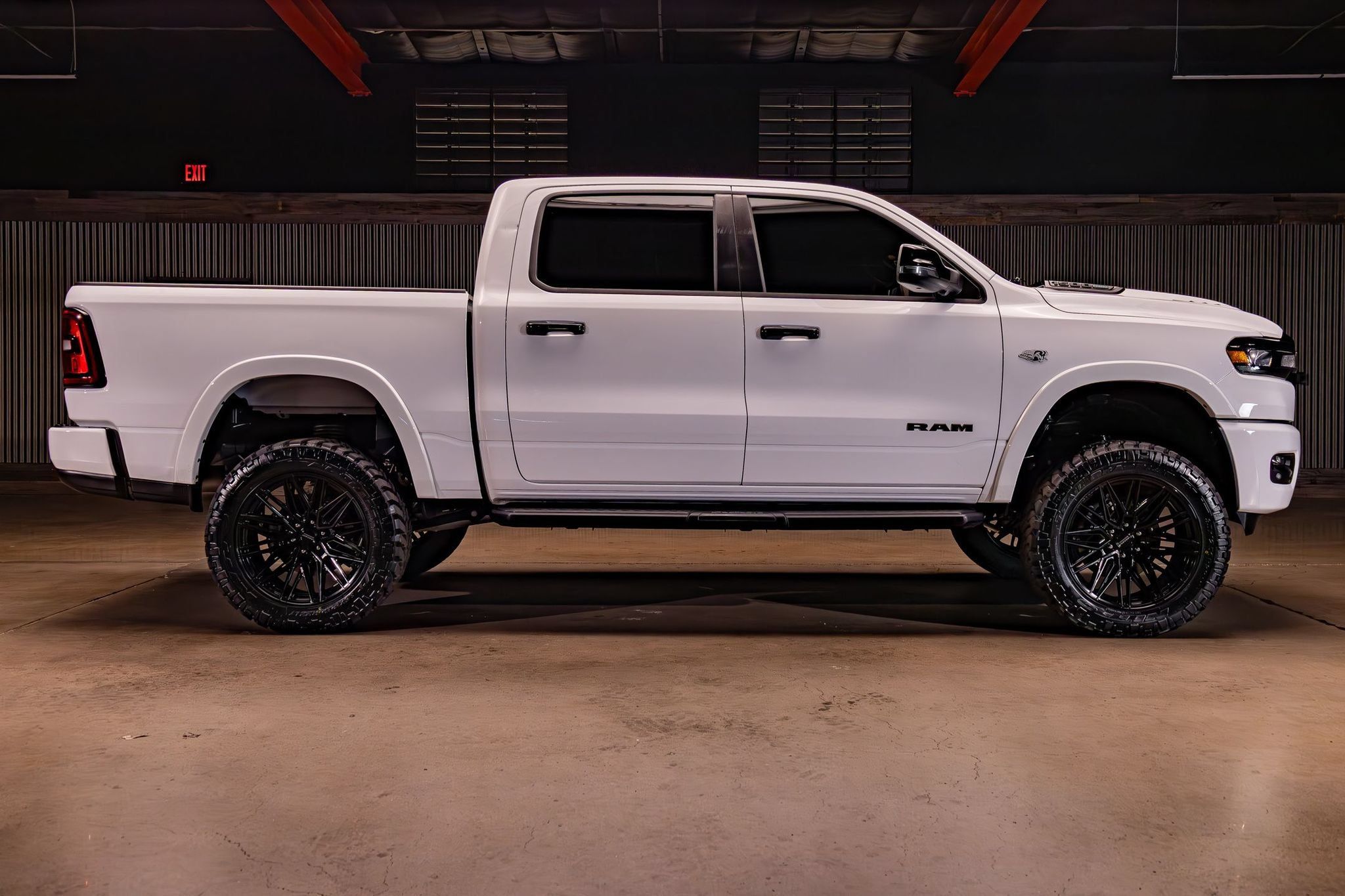 Used 2026 RAM 1500 Laramie w/ Night Edition AWD/4WD image 11