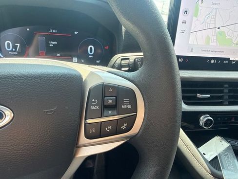 Used 2026 Ford Explorer Active AWD/4WD image 18