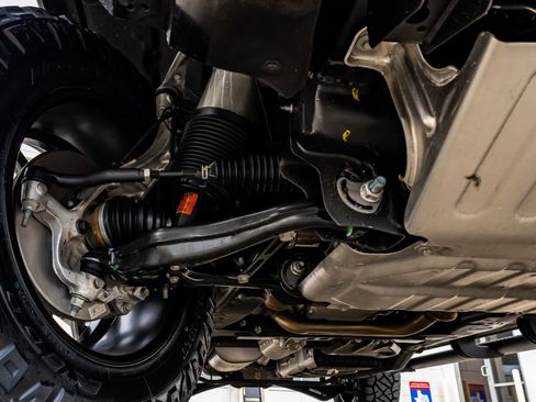 Used 2024 Chevrolet Tahoe Z71 w/ Off-Road Capability Package image 14