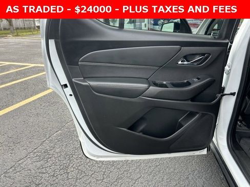 Used 2021 Chevrolet Traverse Premier w/ Redline Edition image 13