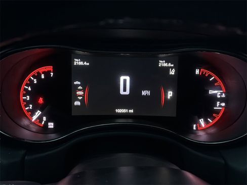 Used 2018 Dodge Durango R/T w/ Technology Group image 31